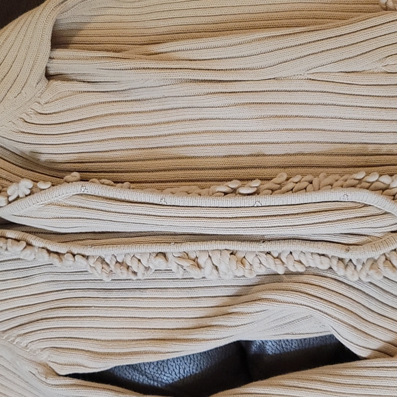 Gorgeously Unique Poodle Collar, Cuff and Front Trim Ribbed Cardigan S/M - Picture 12 of 12